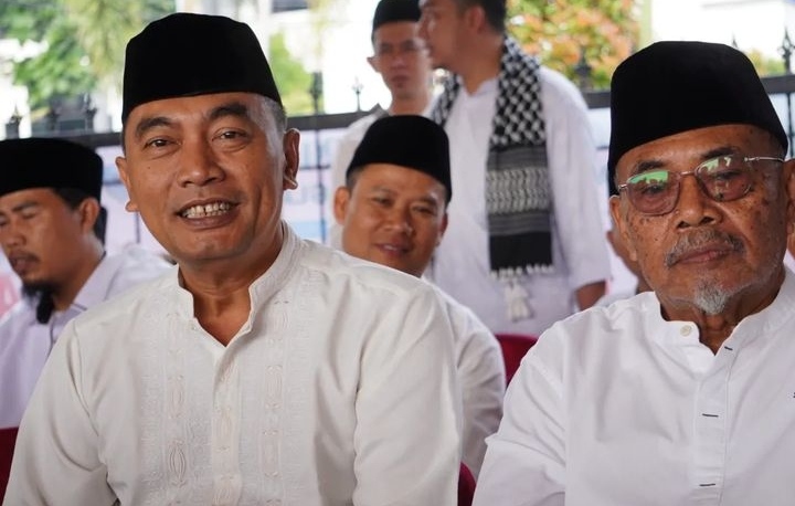 Dr. H. Firmansyah Dirut Rsud Berkah Hadiri Apel Hari Santri Nasional D