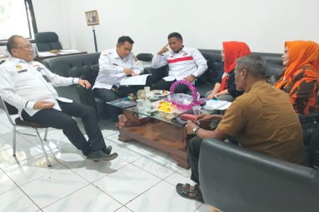Srikandi Pemuda Pancasila Bersama Disnaker Kota Cilegon Koordinasikan 