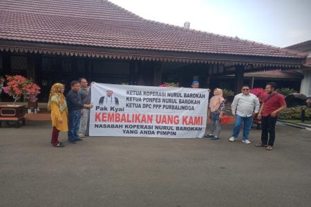 Nasabah Kopontren Nurul Barokah   Datangi Bupati Untuk Sampaikan Tuntu