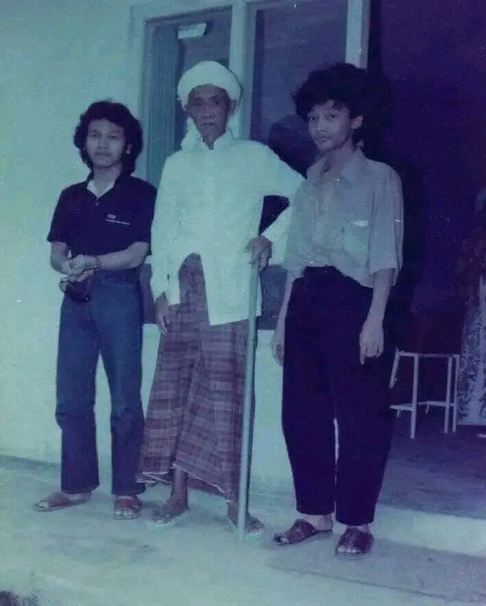 Gus Miek Bertemu Dengan Kh. Hamid Pajoran