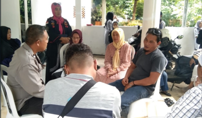 Ormas Bppkb Dpac Mancak, Tegur Abis Bank Mekar Dekat Kantor Desa Labua