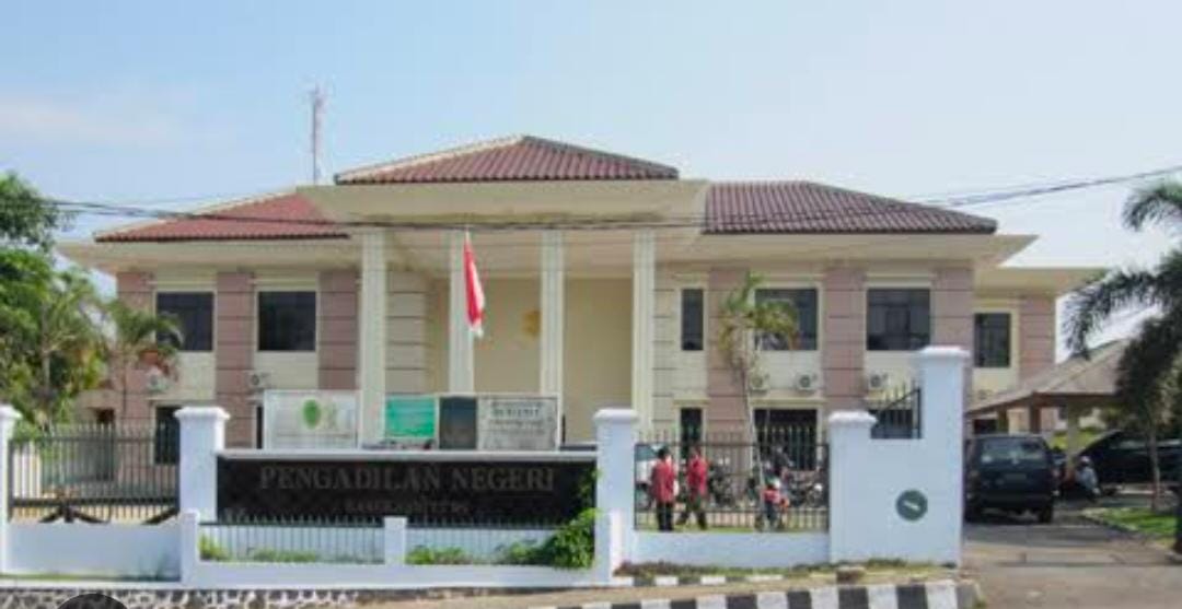 Sidang Perdana Praperadilan Kedua Tersangka Ir Dan Hw Di Pn Rangkasbit