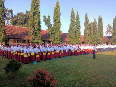 Smp Negeri 1 Padamara Sambut Siswa Baru Dengan Mpls