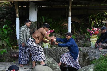 Bedhol Kedhaton Warnai Prosesi Hari Jadi Wonosobo