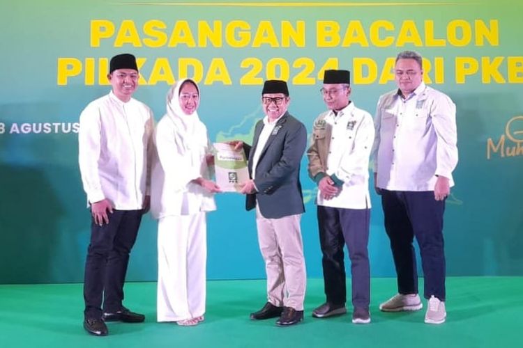 Pasangan Tiwi hendra Dapat Rekomendasi Dpp Pkb Maju Di Pilkada Purbali
