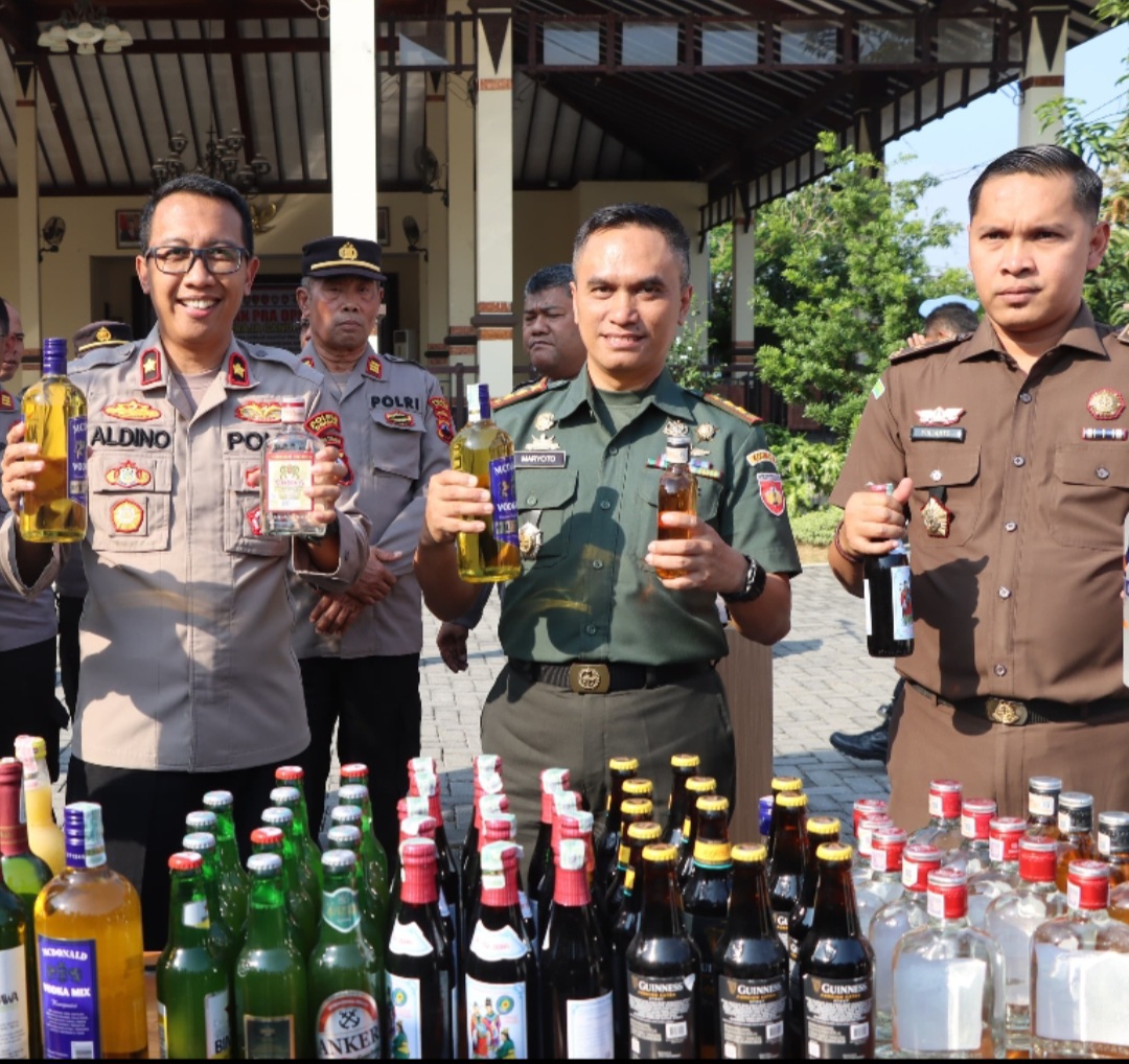 83 Penjual Pembeli Miras Diamankan Polres Demak
