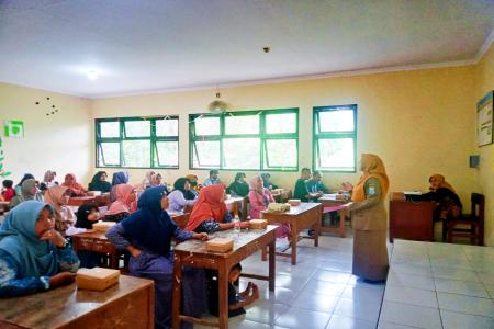 Menyatukan Visi Misi sekolah bersama walimurid SMP Negeri 1 Pengadegan