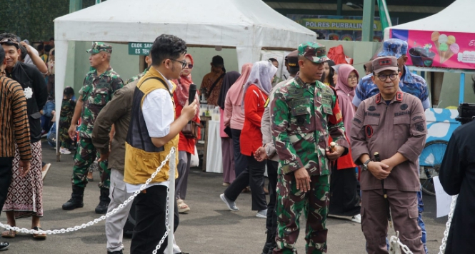 Ada Apa Di Pasar Kreatif Kodim Purbalingga?