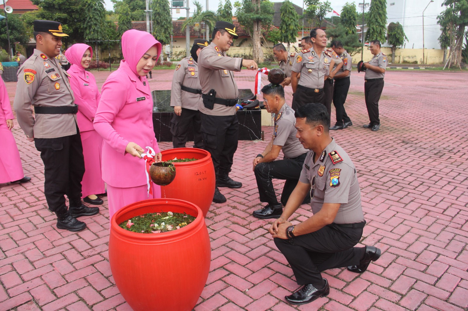 Sebanyak 42 Personel Polres Sumenep Naik Pangkat Periode 1 Januari 202