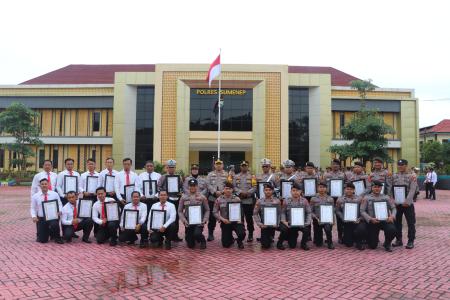 Berhasil Ungkap Kasus Kapolres Sumenep Berikan Penghargaan Kepada 28 P