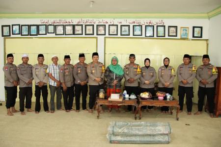 Kapolres Sumenep Jalin Silaturahmi ke Pengasuh Ponpes Assadad Ambunten