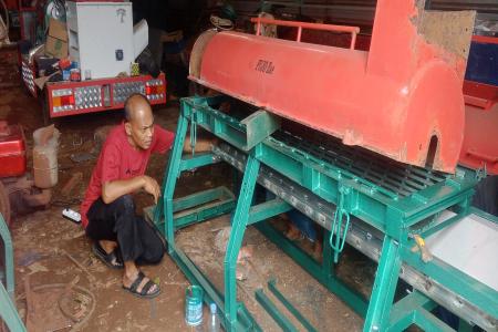 Pujo hartono Pegiat sosial asal Kertanegara yang berhasil menciptakan 