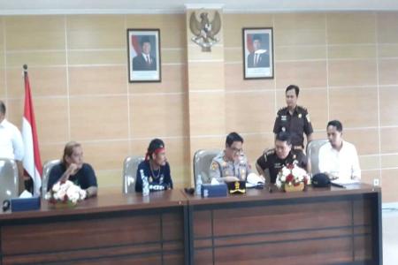 Pemkab dan Polres Brebes Janji Tindaklanjuti Polemik Desa Kaliwlingi S
