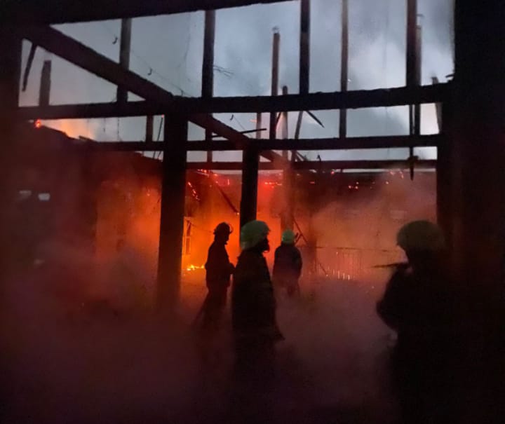 Kebakaran Melanda Masjid Pondok Pesantren Almusyafa Di Kendal