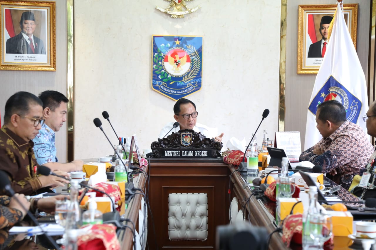Percepat Realisasi Apbd Ta 2025, Mendagri Kumpulkan Pemda Secara Virtu