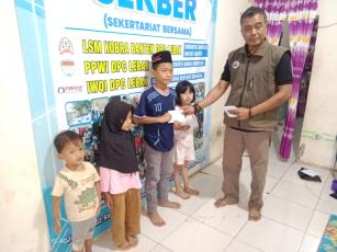 Iwqi Tabur Kebaikan Dalam Jum'at Berkah Di Kampung Jaura Rangkasbitung