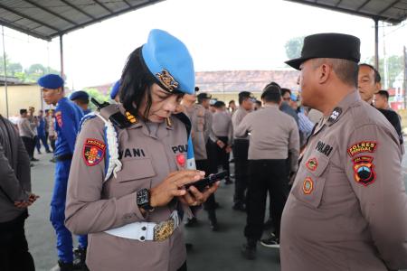 Ratusan Polisi di Polres Kendal Jalani Tes Urine Hasilnya Negatif Nark