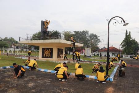 Sambut Hari Bhayangkara Ke 79 Polres Sumenep  Gelar Bakti Religi Di TM