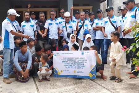 Sambut Tahun Baru Islam PPWI Lebak Selatan dan PT SBJ Santuni Anak Yat