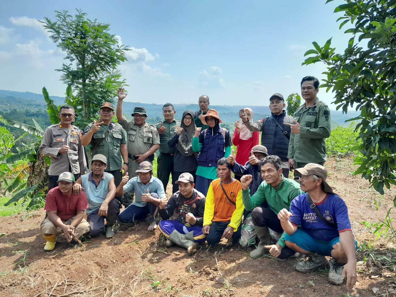 Edukasi Masyarakat Lewat Sosialisasi Agroforestrydalam Rangka Mendukun