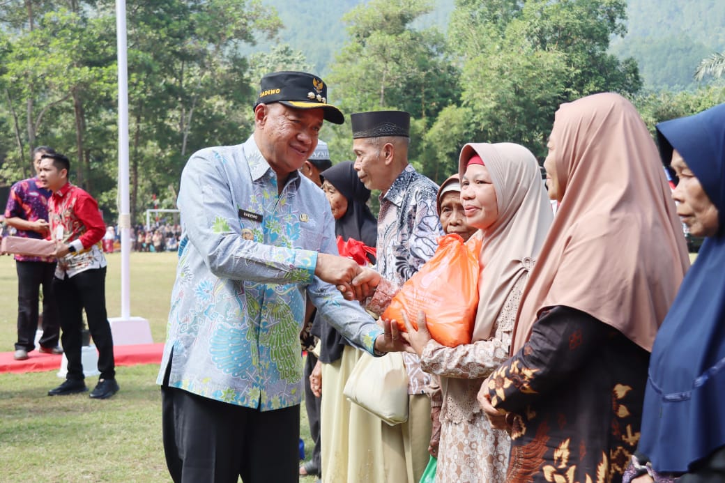 Bupati Banyumas Buka Tmmd Tahap Lll 2025 Di Desa Samudra Gumelar