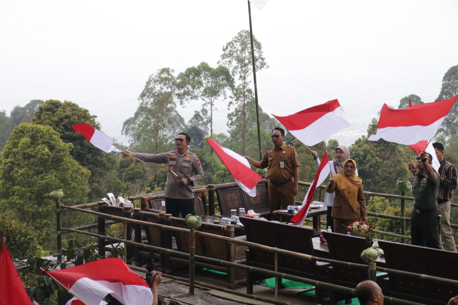 Semangat Kemerdekaan, Polres Magetan Dan Forkopimda Magetan “ngopi Bar