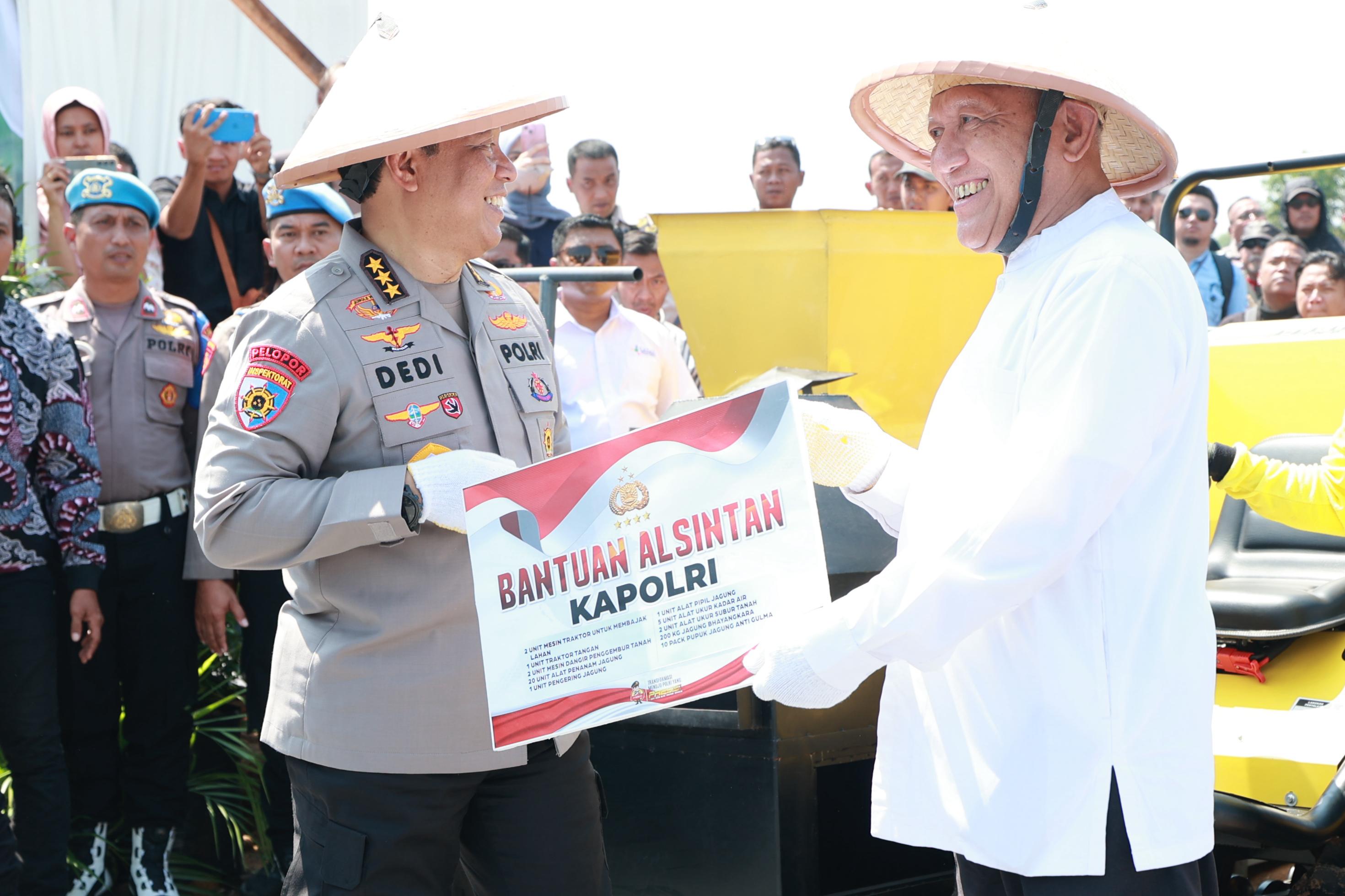 Penanaman Jagung Bersinergi Dengan Ponpes, Bukti Nyata Seluruh Kompone