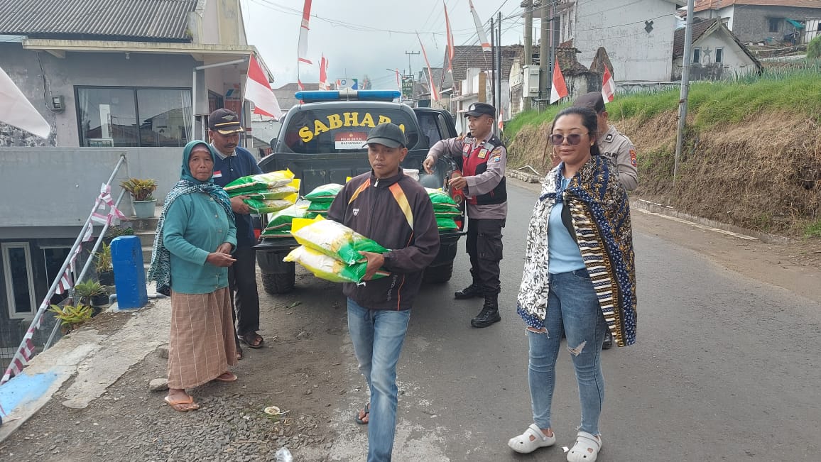 Polres Pasuruan Gelorakan Program Beras Murah, Polsek Tosari Prioritas