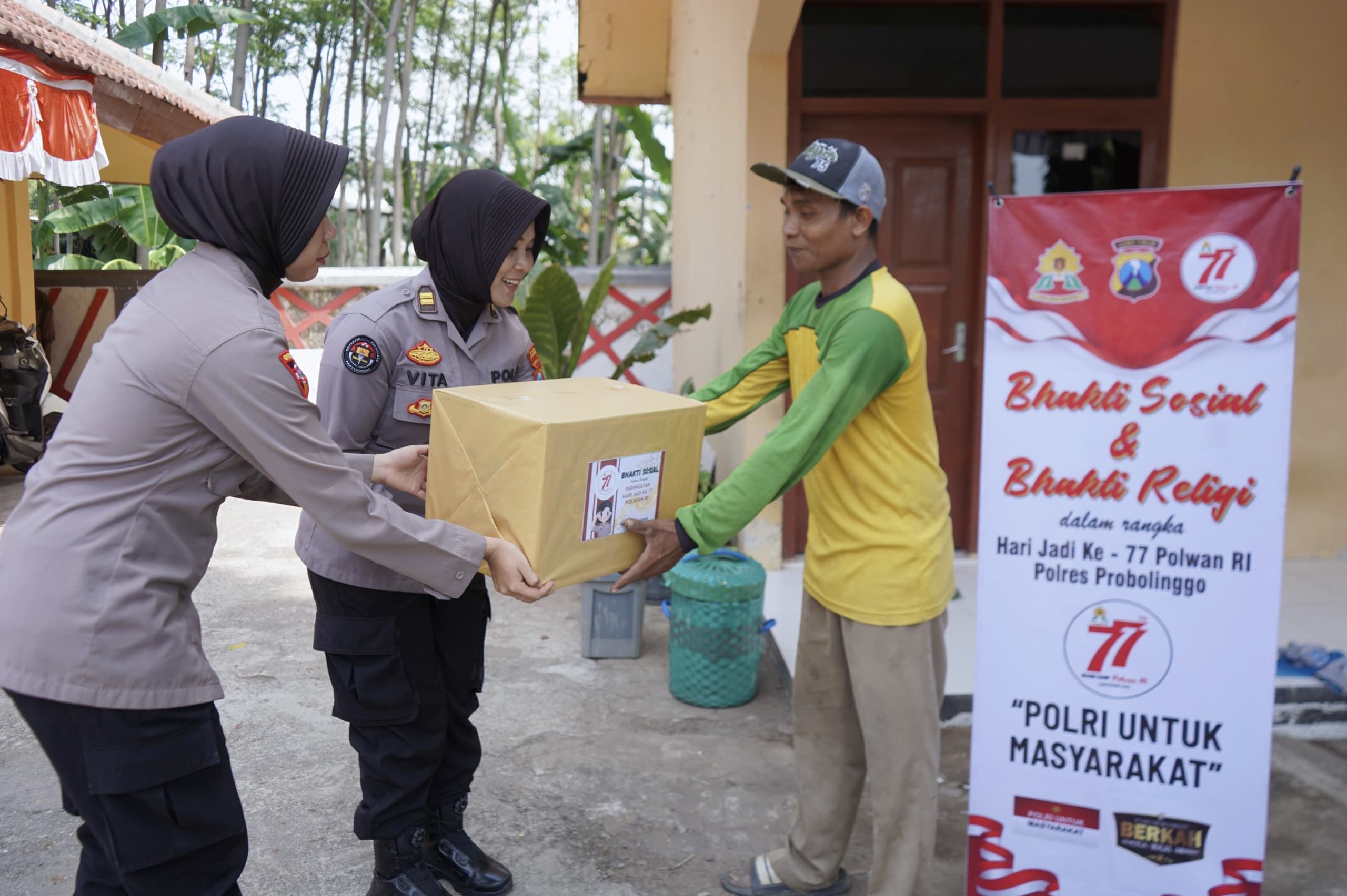 Polri Untuk Masyarakat: Polres Probolinggo Gelar Baksos Dan Bakti Reli