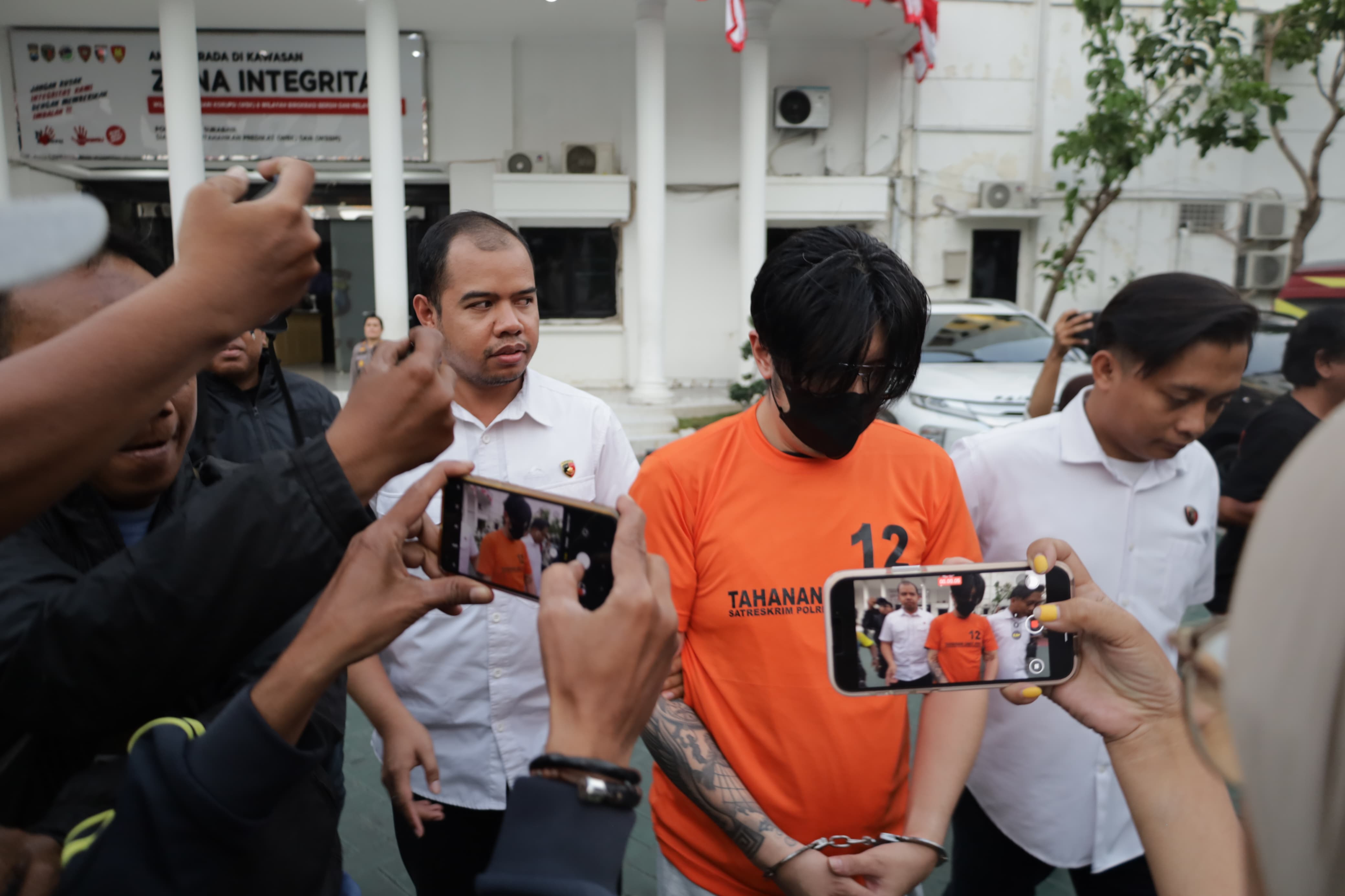 Peduli Kaum Rentan Polrestabes Surabaya Amankan Tersangka Kdrt Yang Se