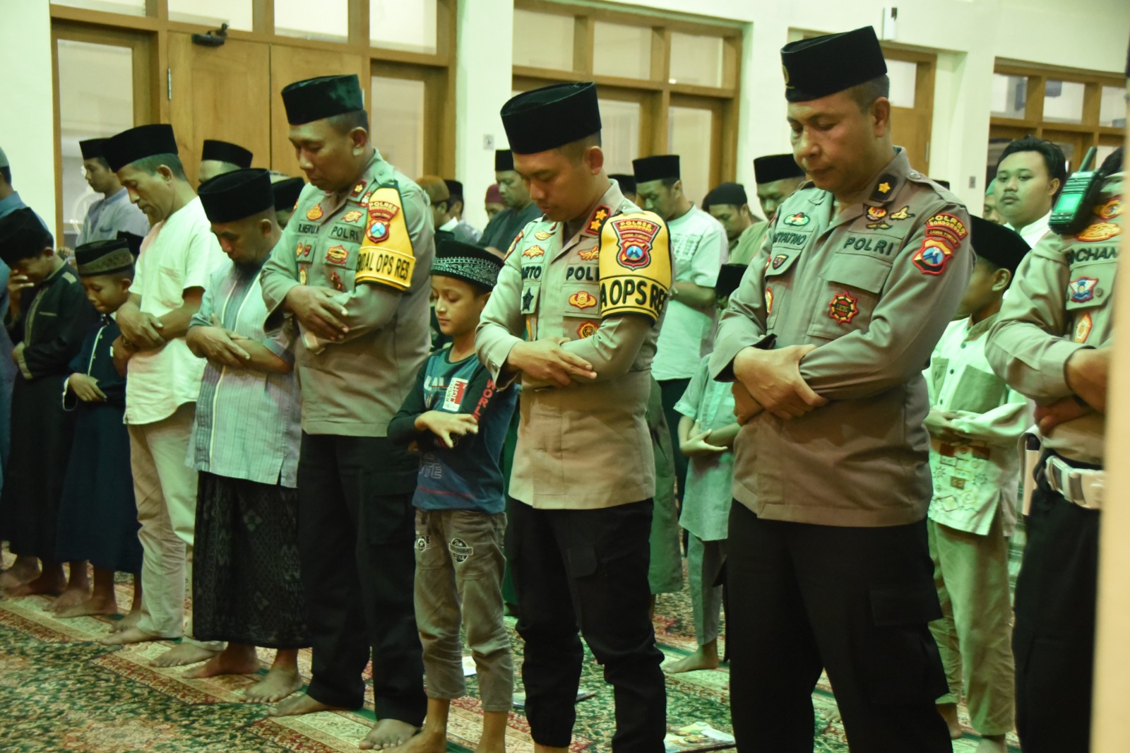 Polres Bondowoso Gelar Sholat Ghaib Dan Doa Bersama Untuk Keselamatan