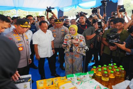 Kapolri Hadiri Kick Off GPM Serentak seIndonesia 2424 Ton Beras SPHP D