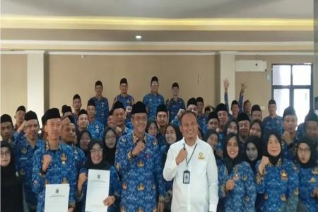 Gubernur Banten Lantik 9709 PPPK Disperindag Beri Arahan untuk 52 Pega