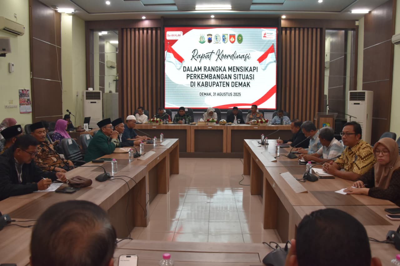 Patroli Gabungan, Polres Demak Bersama Kodim 0716 Dan Potmas Ciptakan
