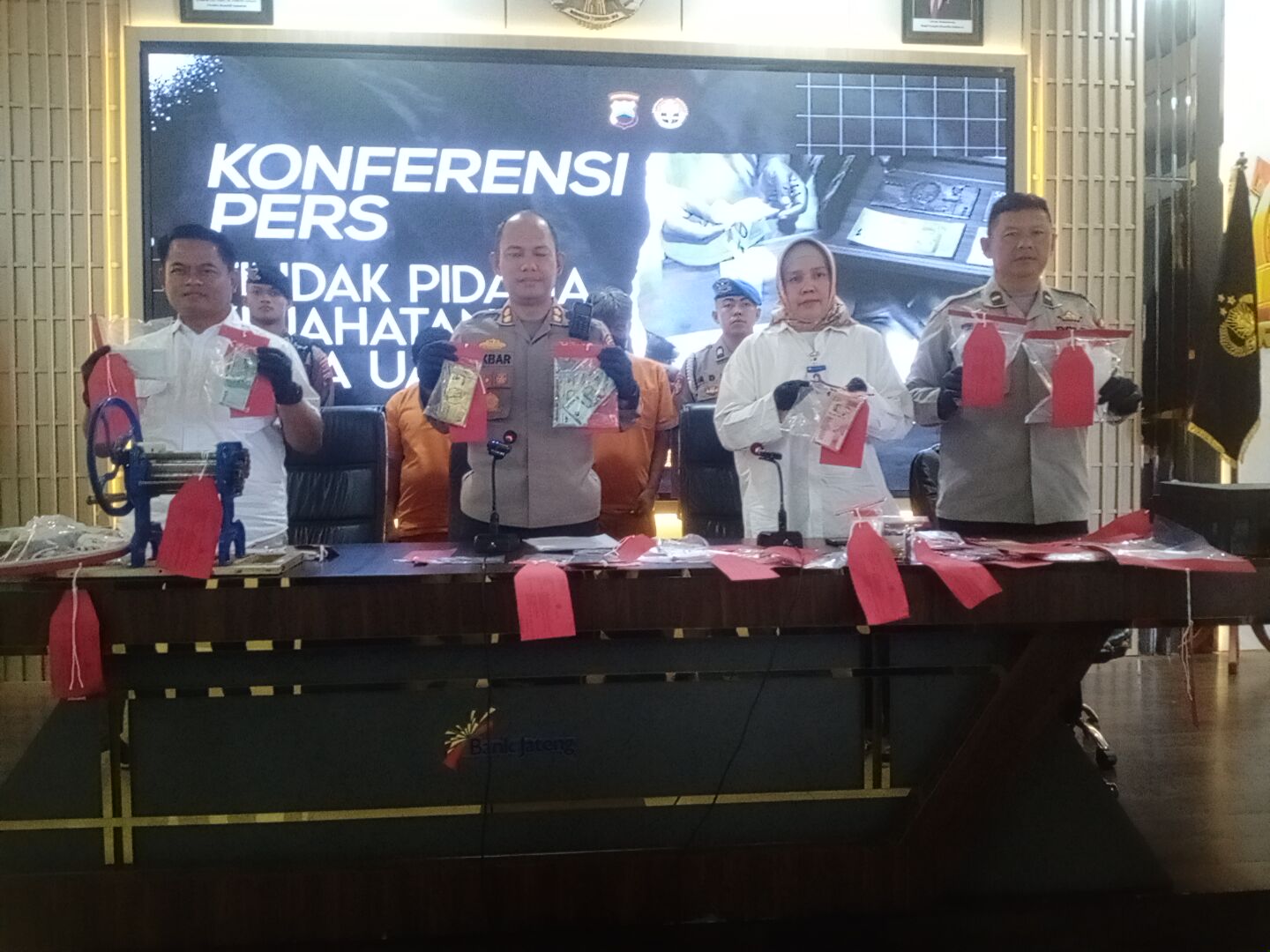 Polisi Ungkap Sindikat Uang Palsu Di Wonosobo, Dua Tersangka Dibekuk,