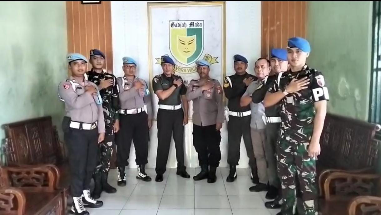 Perkuat Sinergitas Tni polri, Sipropam Polres Sumenep Silaturrahmi Den
