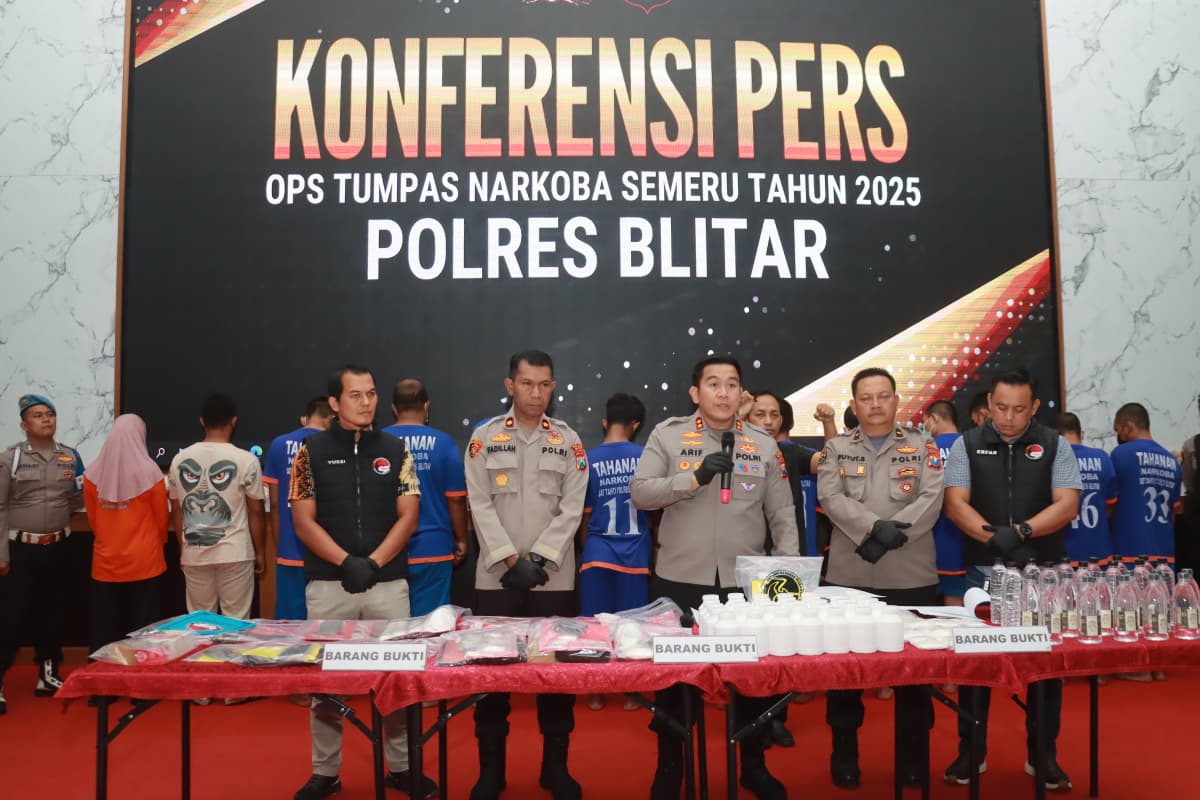 Operasi Tumpas Narkoba 2025 :polres Blitar Amankan 13 Tersangka