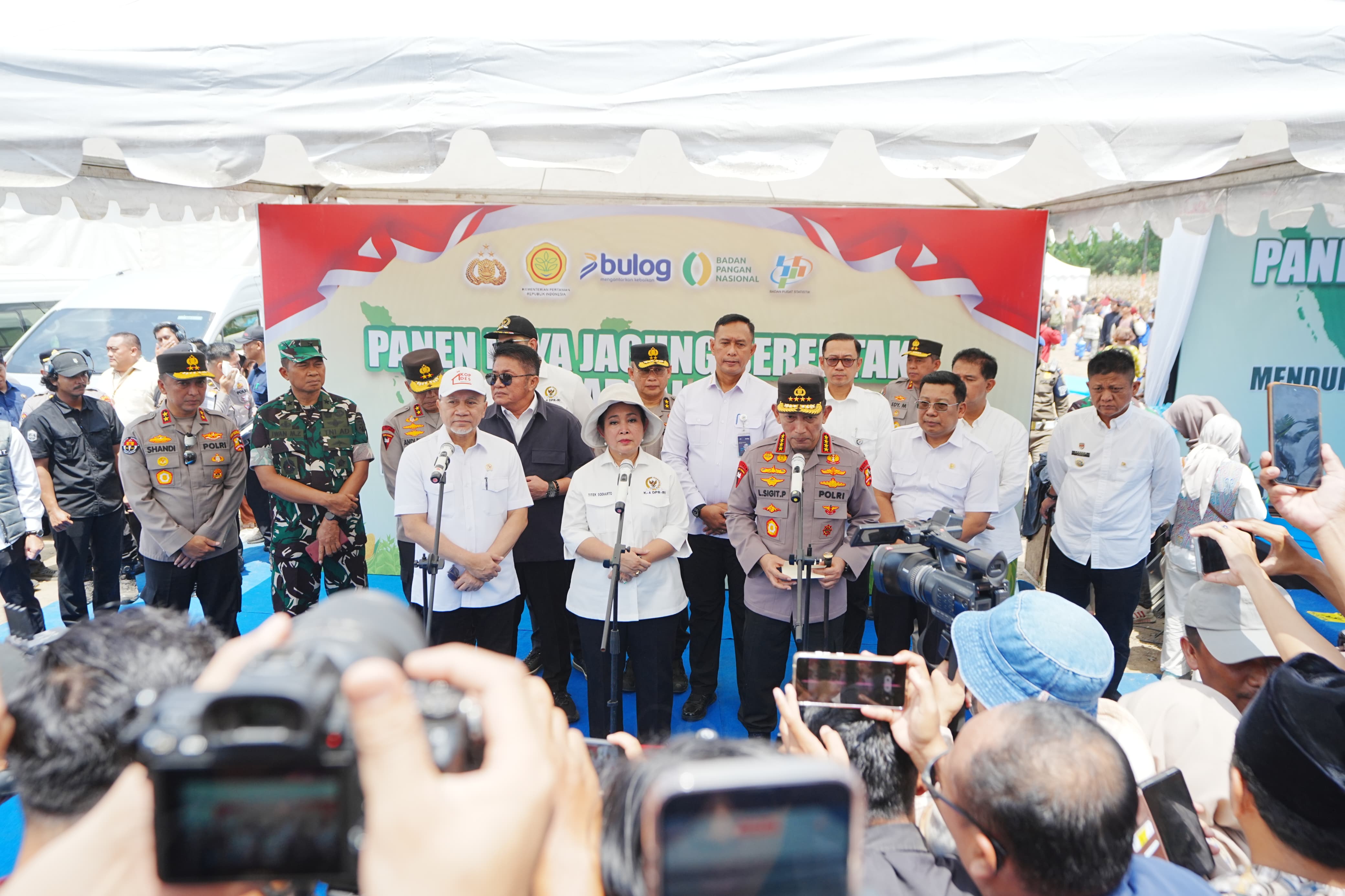 Gerakan Pangan Murah Polri Salurkan 1.386 Ton Beras Sphp Di Tengah Pan