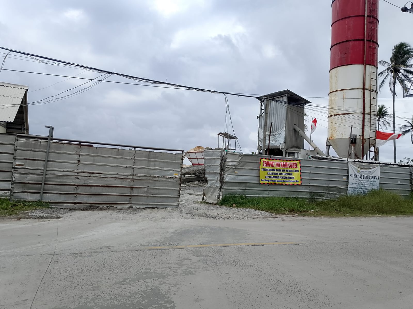 Bbs (bintang Beton Skandal): Warga Datangi Pt. Bintang Beton Selatan (