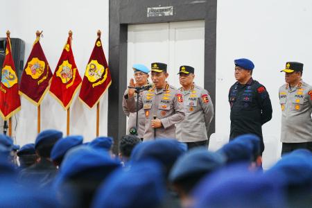 Kunjungi Mako Brimob Kwitang Kapolri Beri Apresiasi dan Perkuat Motiva