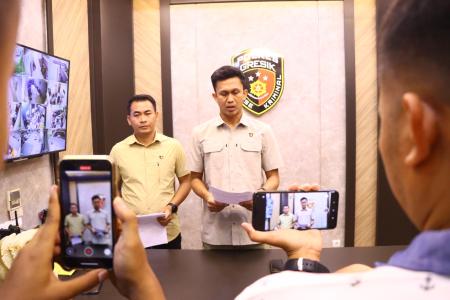 Polres Gresik Berhasil Amankan Tersangka Pelaku Asusila Sesama Jenis T
