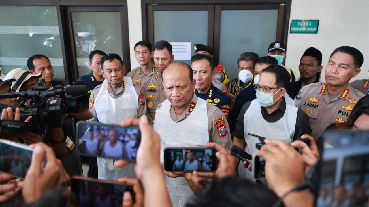 Kapolda Jatim Tegaskan Proses Identifikasi Korban Robohnya Bangunan Pe