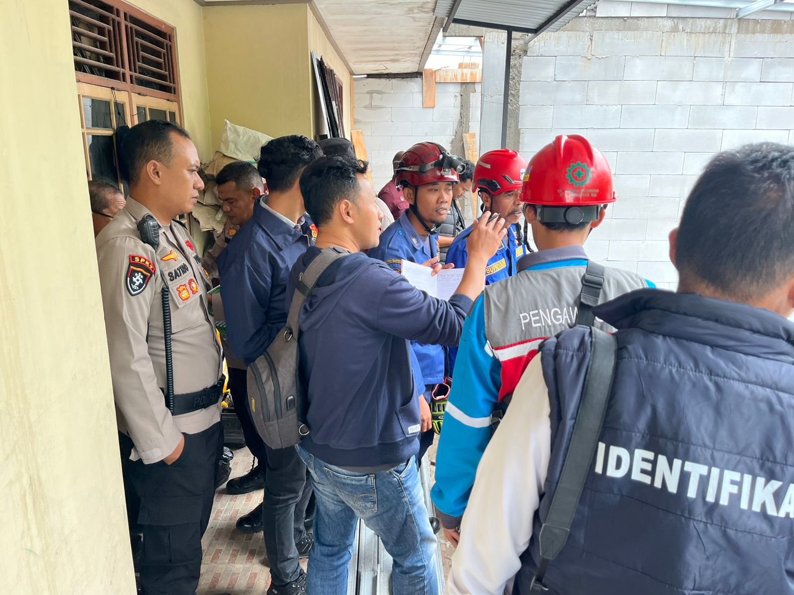 Pekerja Tersengat Listrik Saat Renovasi Bangunan Di Dekat Jaringan Pln