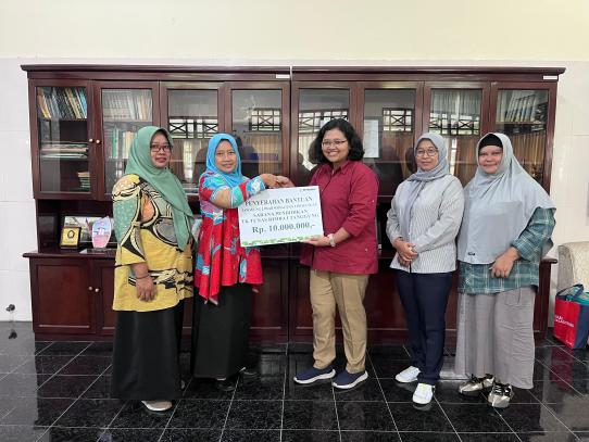 Perhutani Salurkan Bantuan Tjsl Untuk Dukung Pendidikan Tk Tunas Rimba