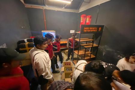 Harkamtibmas Polres Tulungagung Gelar Razia Puluhan Botol Miras Diaman