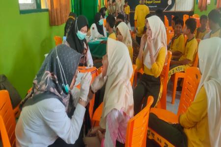 Cek Kesehatan Massal di SMPN 2 Purbalingga Wujud Kepedulian Sekolah te