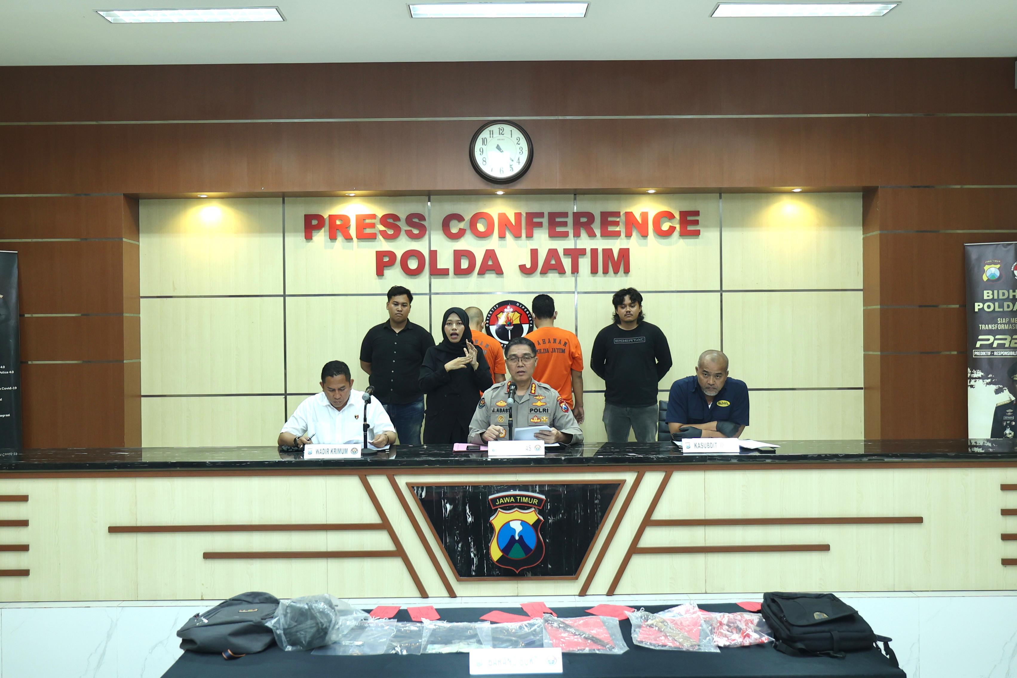 Polda Jatim Ungkap Sindikat Pencurian Bersenjata Di Minimarket Lintas 