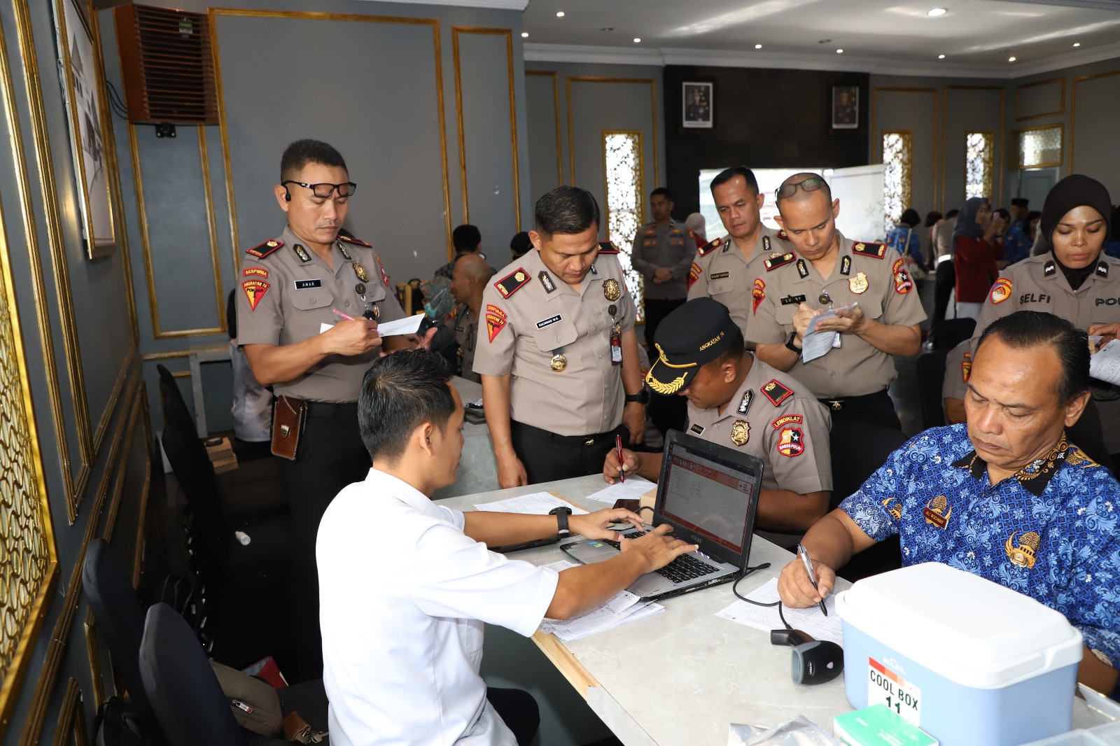 Polresta Malang Kota Dan Serdik Sespimma Gelar Donor Darah Di Hari Kes