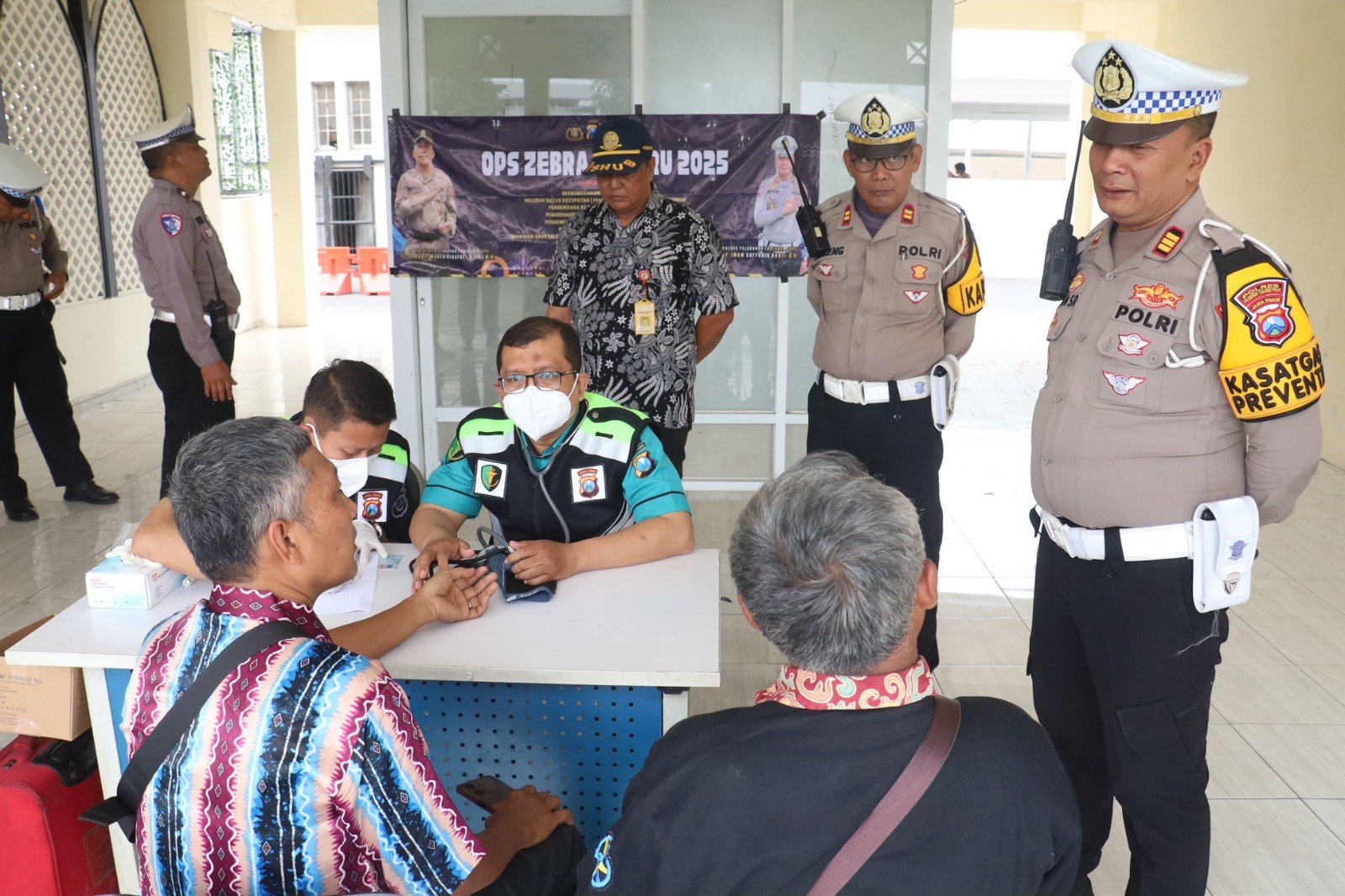 Operasi Zebra Semeru Polres Pelabuhan Tanjungperak Ramp Check Angkutan