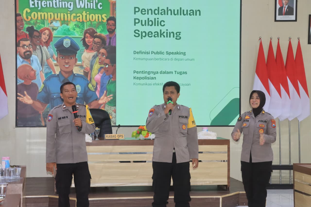 Tingkatkan Kemampuan Bhabinkamtibmas Dan Polisi Rw, Polres Probolinggo